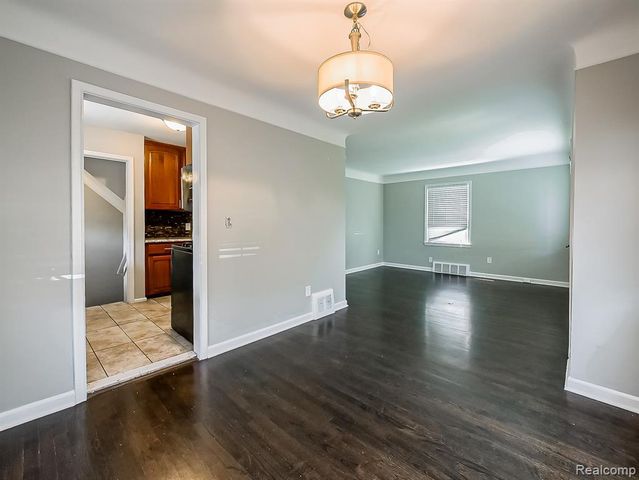 113 S Minerva Avenue, Royal Oak, MI 48067