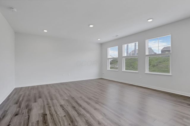487 Faulkner Drive, Lithopolis, OH 43136