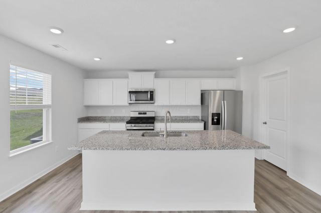 487 Faulkner Drive, Lithopolis, OH 43136