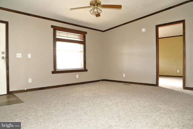 699 LILAC DR, New Providence, PA 17560