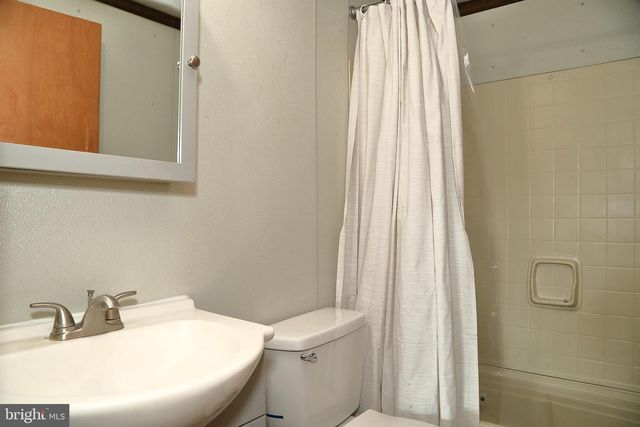 699 LILAC DR, New Providence, PA 17560