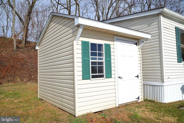 699 LILAC DR, New Providence, PA 17560