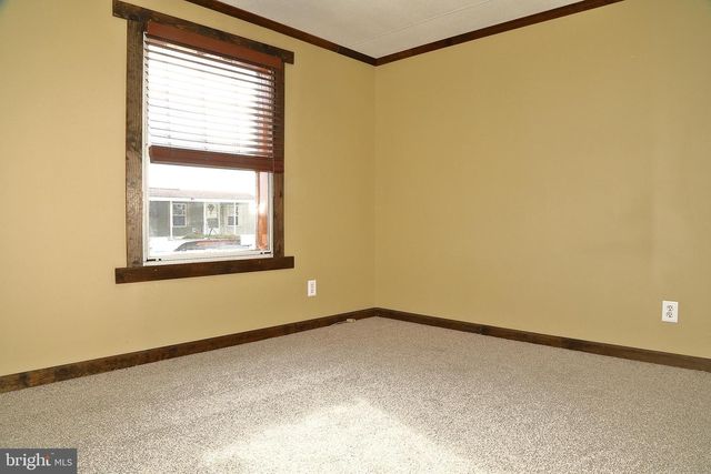 699 LILAC DR, New Providence, PA 17560