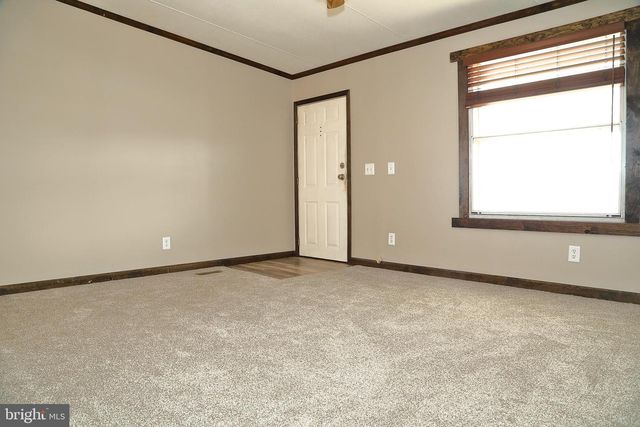 699 LILAC DR, New Providence, PA 17560