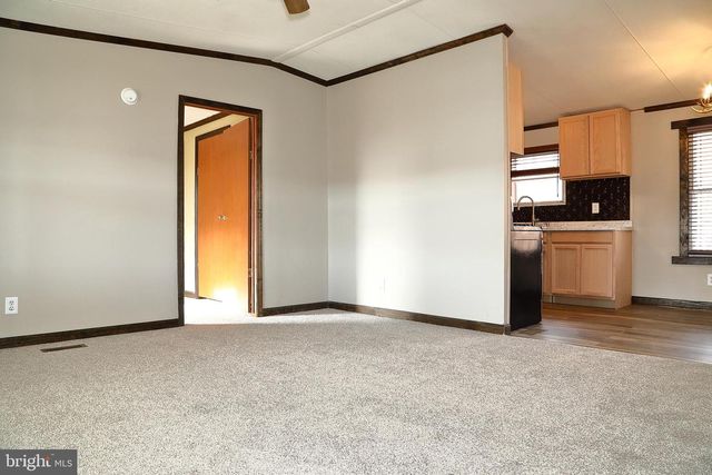 699 LILAC DR, New Providence, PA 17560