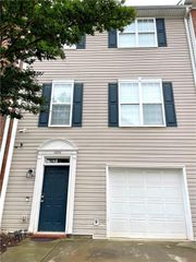 2333 Beaver Falls Drive, Norcross, GA 30071