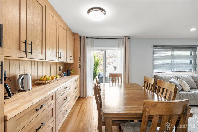 20 Arrowsmith Court, Old Bridge, NJ 07747