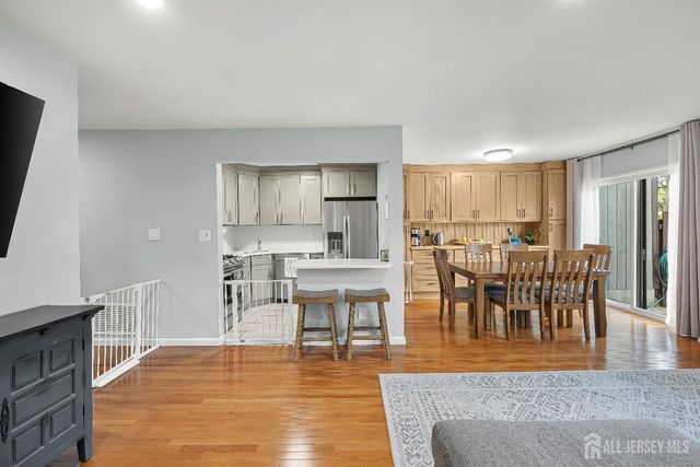 20 Arrowsmith Court, Old Bridge, NJ 07747