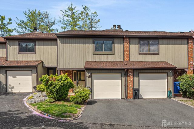 20 Arrowsmith Court, Old Bridge, NJ 07747