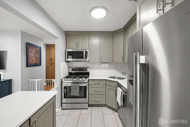 20 Arrowsmith Court, Old Bridge, NJ 07747