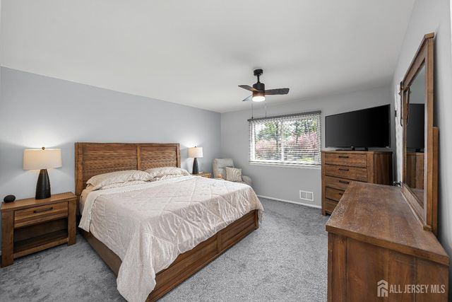 20 Arrowsmith Court, Old Bridge, NJ 07747