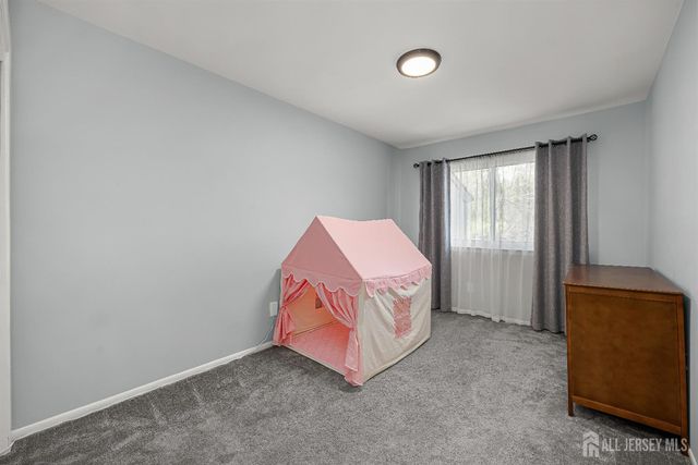 20 Arrowsmith Court, Old Bridge, NJ 07747