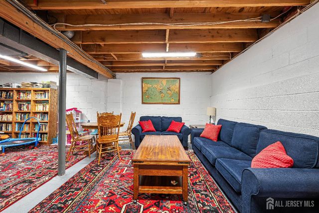 20 Arrowsmith Court, Old Bridge, NJ 07747