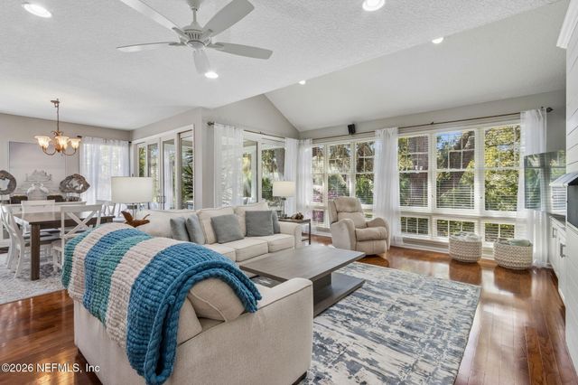 11 LITTLE DUNES Circle, Fernandina Beach, FL 32034