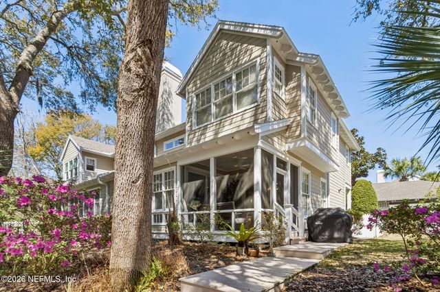 11 LITTLE DUNES Circle, Fernandina Beach, FL 32034