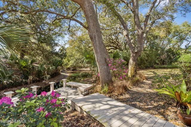 11 LITTLE DUNES Circle, Fernandina Beach, FL 32034