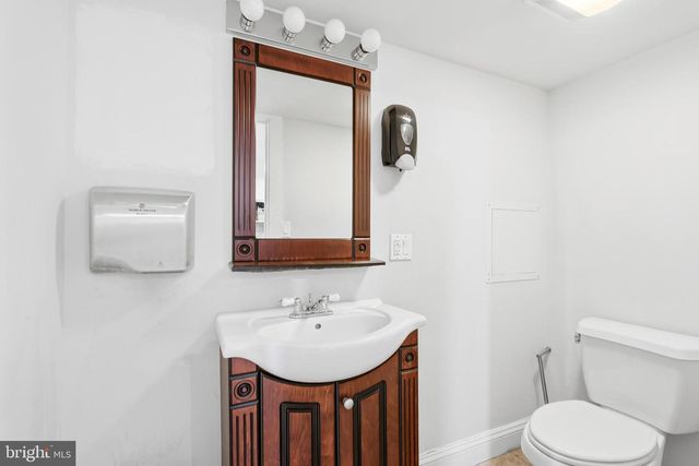 329 W GIRARD AVE, Philadelphia, PA 19123