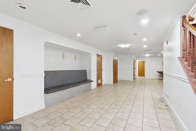 329 W GIRARD AVE, Philadelphia, PA 19123