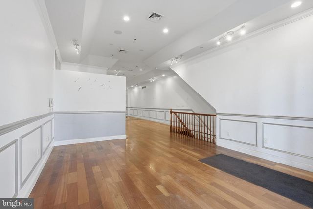 329 W GIRARD AVE, Philadelphia, PA 19123