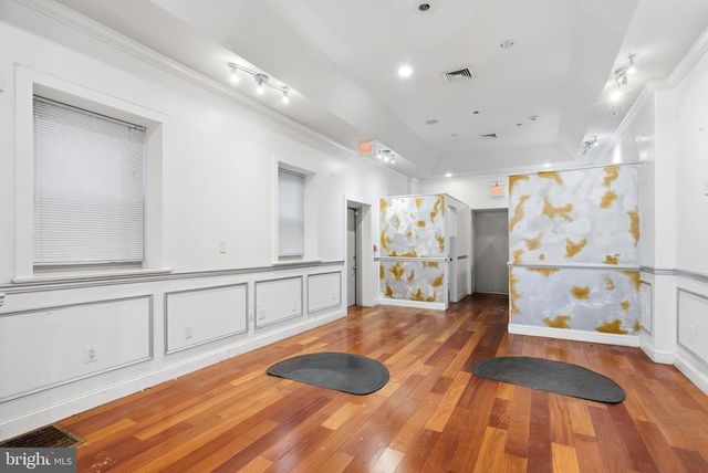 329 W GIRARD AVE, Philadelphia, PA 19123