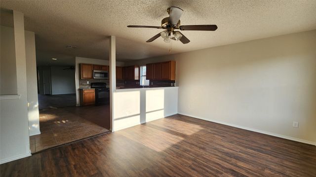 2931 Marco Drive, Grand Prairie, TX 75052