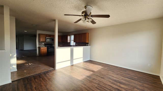 2931 Marco Drive, Grand Prairie, TX 75052