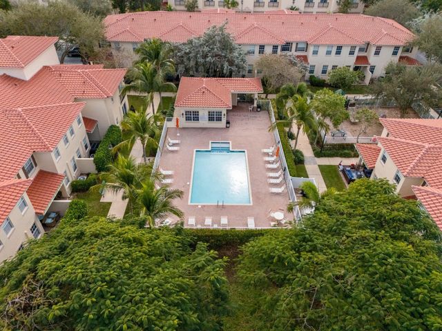 106 S Longport Circle H, Delray Beach, FL 33444