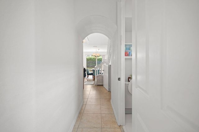 106 S Longport Circle H, Delray Beach, FL 33444