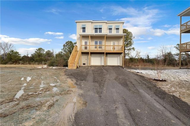 54 North Lawson RD, Poquoson, VA 23662