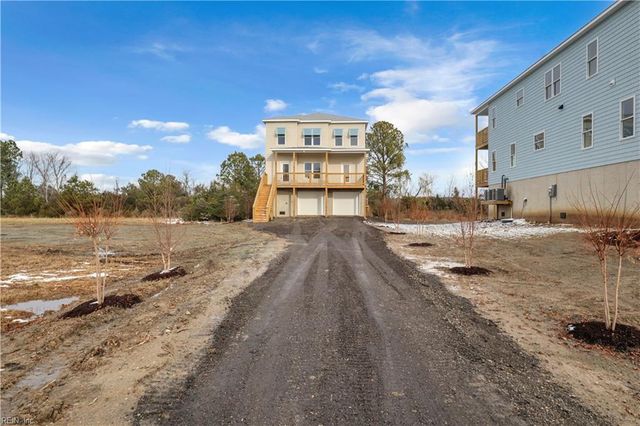 54 North Lawson RD, Poquoson, VA 23662