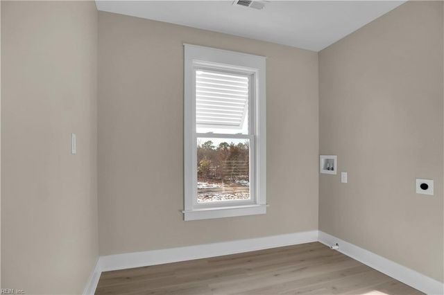 54 North Lawson RD, Poquoson, VA 23662