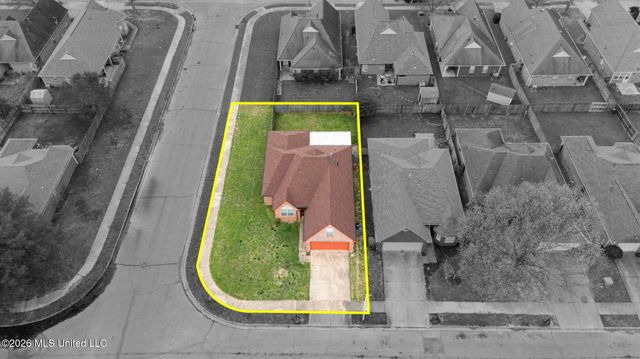 8339 Cross Point Drive, Olive Branch, MS 38654