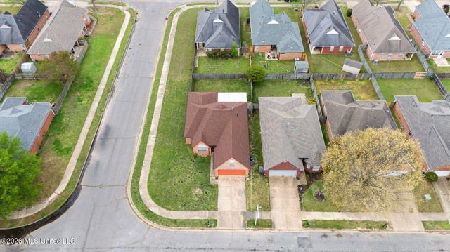 8339 Cross Point Drive, Olive Branch, MS 38654