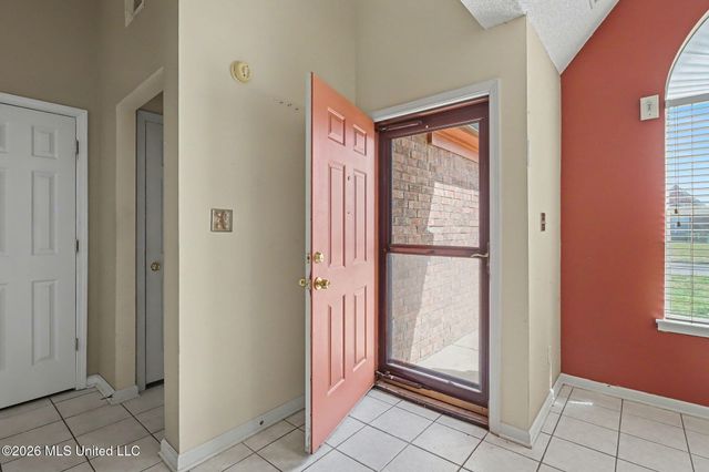 8339 Cross Point Drive, Olive Branch, MS 38654