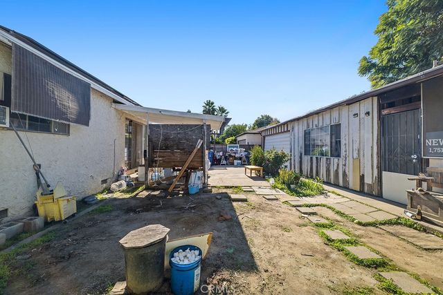8103 Lullaby Lane, Panorama City, CA 91402