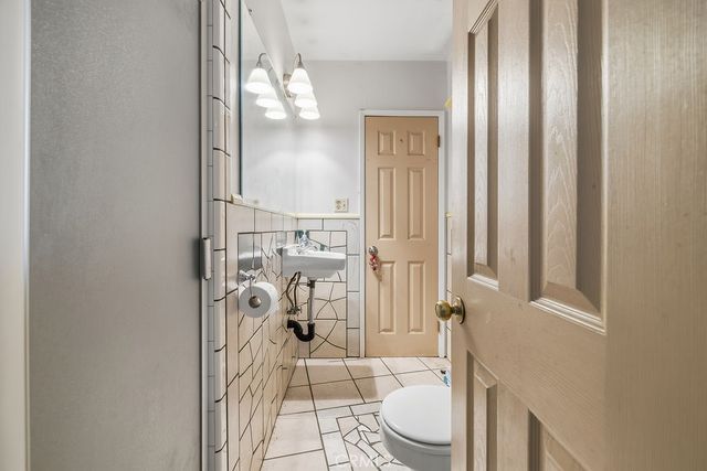 8103 Lullaby Lane, Panorama City, CA 91402