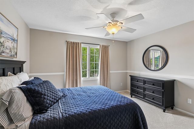 13551 Village Court, Clive, IA 50325