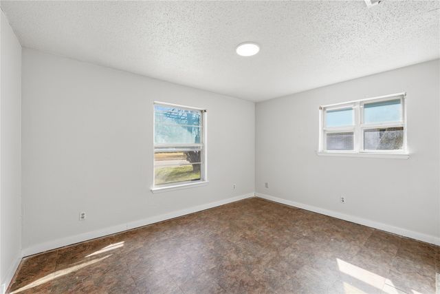 2711 Old Robinson Road, Waco, TX 76706