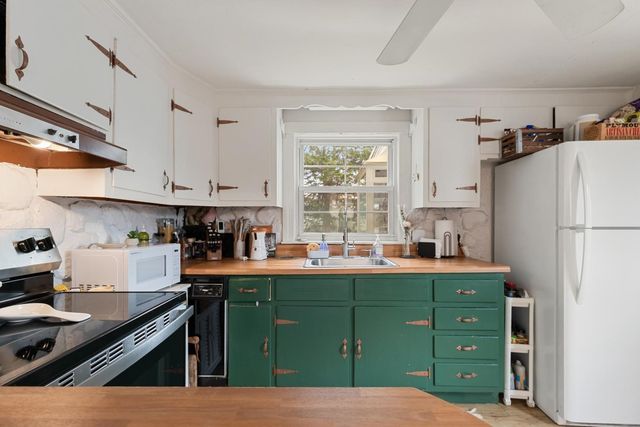120 Levin Rd, Rockland, MA 02370