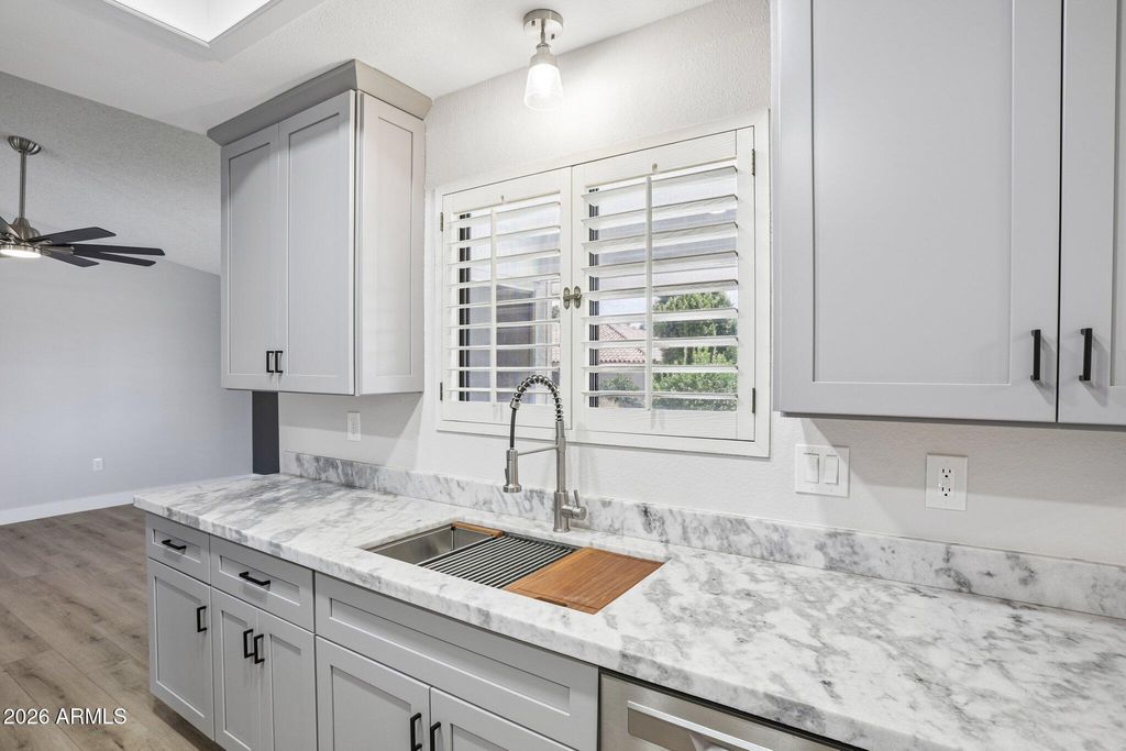 Image 16 of property listing at 12839 W BLUE BONNET Drive, Sun City West, AZ 85375