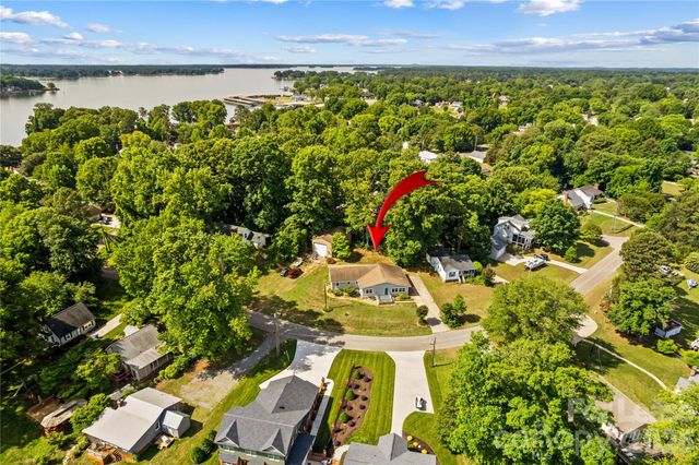 182 Commodore Loop, Mooresville, NC 28117