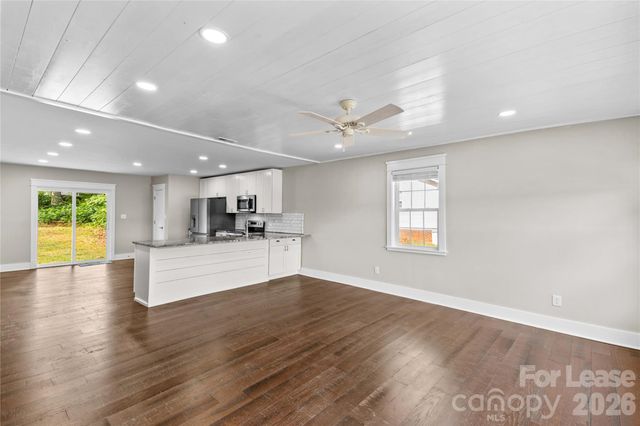 182 Commodore Loop, Mooresville, NC 28117