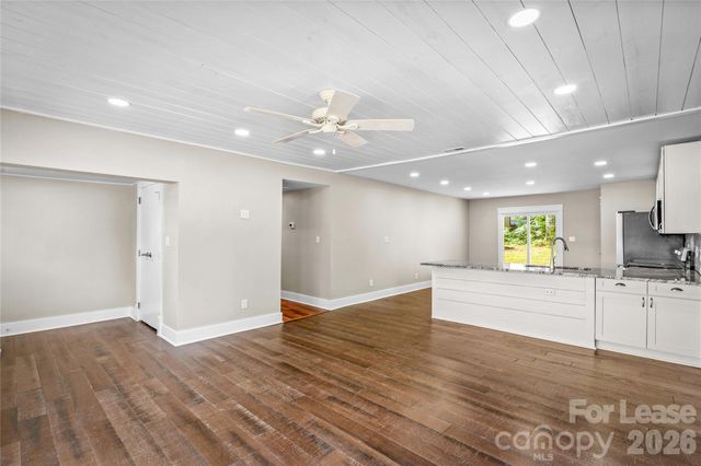 182 Commodore Loop, Mooresville, NC 28117