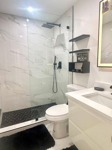 6772 Via Regina, Boca Raton, FL 33433