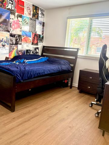 6772 Via Regina, Boca Raton, FL 33433
