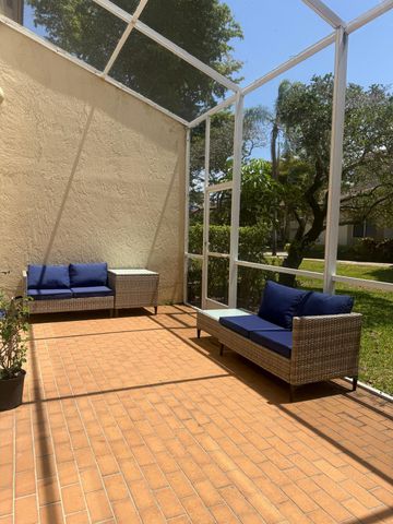 6772 Via Regina, Boca Raton, FL 33433