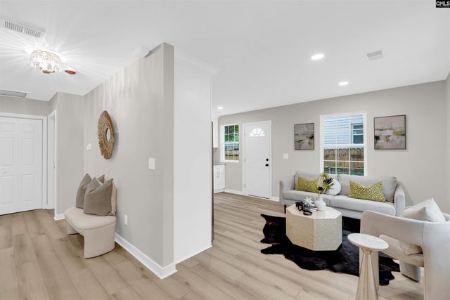 1037 Naples Avenue, Cayce, SC 29033