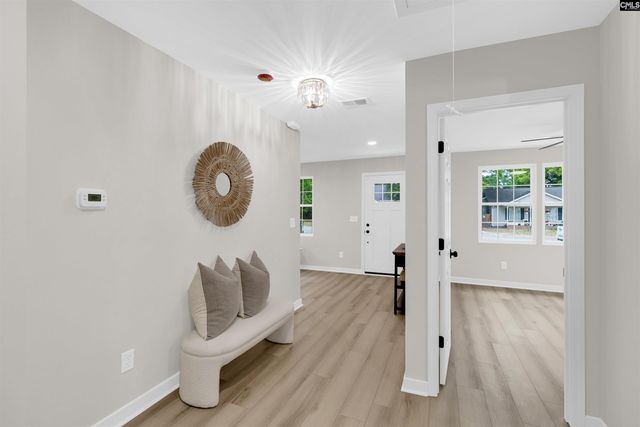 1037 Naples Avenue, Cayce, SC 29033