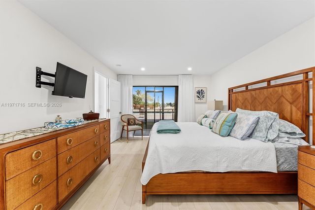 1030 Us Highway 1 112, North Palm Beach, FL 33408