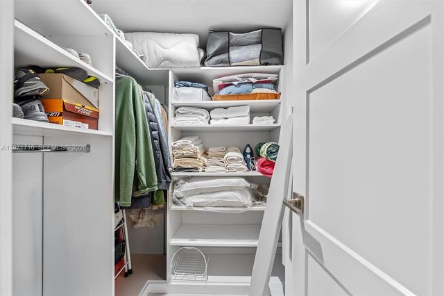 1030 Us Highway 1 112, North Palm Beach, FL 33408